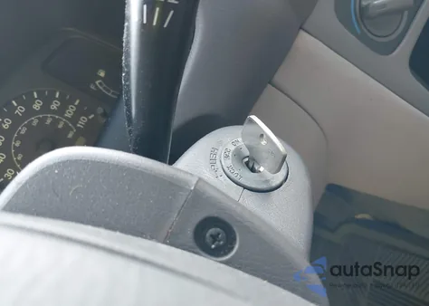 2002 Toyota Corolla Le z USA, uszkodzony, nr VIN 1NXBR12E12Z612437